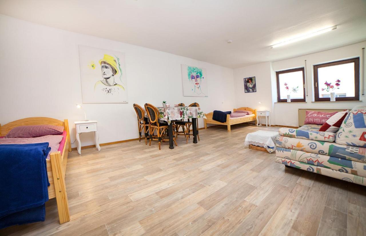 Haus Haas Zimmer&Fewo Lejlighed Lauda-Königshofen Eksteriør billede